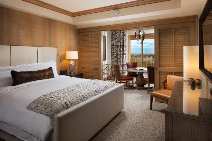 Canyon Suites at The Phoenician, A Partner Hotel of The Luxury Travel Agency