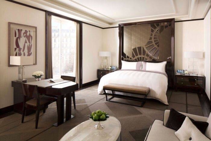 The Peninsula Paris, A Partner Hotel of The Luxury Travel Agency